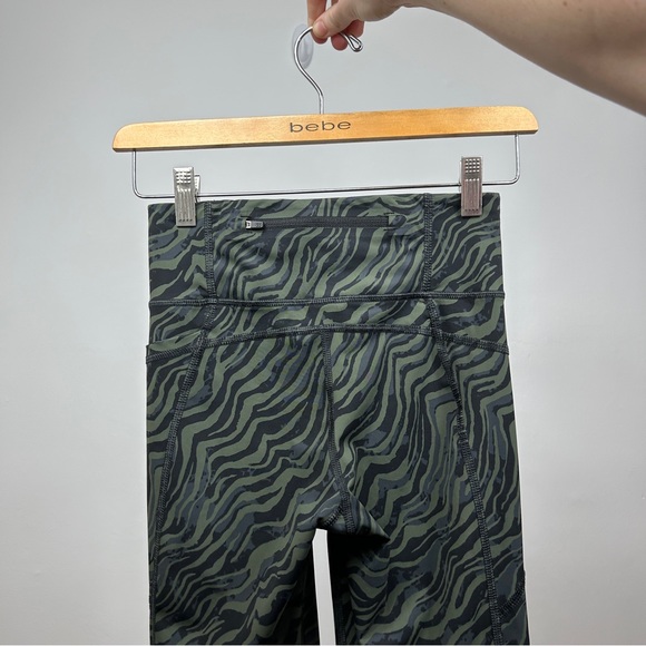 Sweaty Betty Power 7/8 Workout Tights Pocket Leggings Zebra Print Size XS - Picture 5 of 13